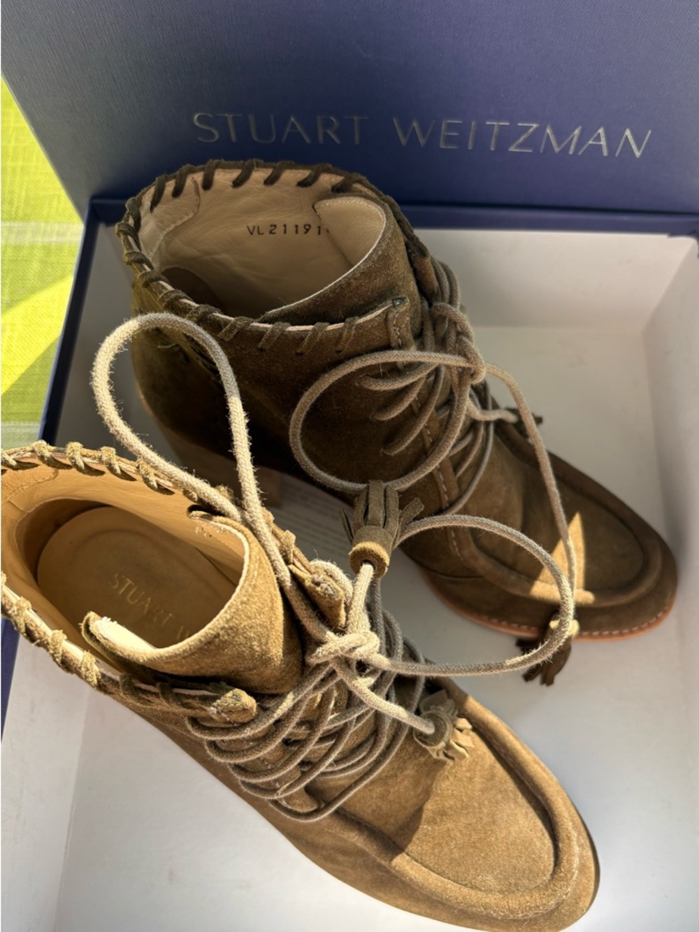 Stuart Weitzman Olive Suede Tassel Lace-Up Block Heel Ankle Boots, size 8M - Picture 5 of 15